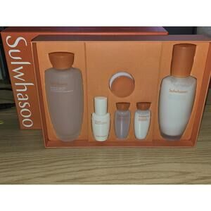 Sulwhasoo Essential Comfort Daily Routine 2pc set w/ travel set. Exp2027